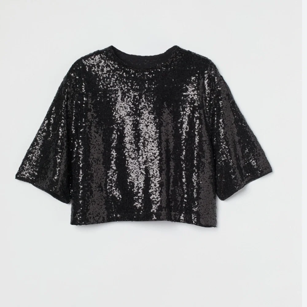 H&M sequin relaxed fit cropped top with lined